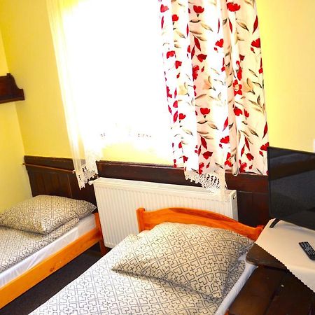 Osrodek Wypoczynkowo-Szkoleniowy Halny Hotel Завоя Екстериор снимка