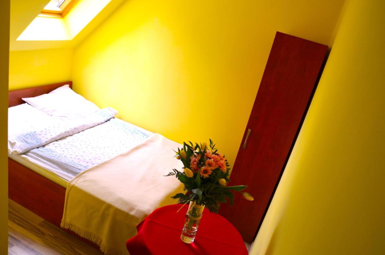Osrodek Wypoczynkowo-Szkoleniowy Halny Hotel Завоя Екстериор снимка
