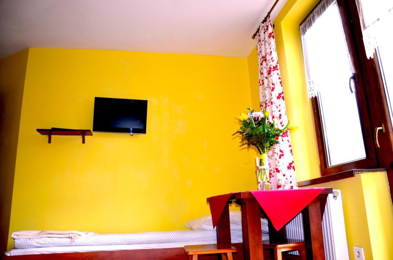 Osrodek Wypoczynkowo-Szkoleniowy Halny Hotel Завоя Екстериор снимка